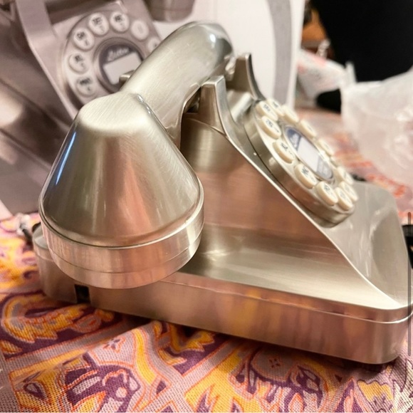 Retro 50’s stainless steel finish landline phone NWOT - Picture 3 of 10
